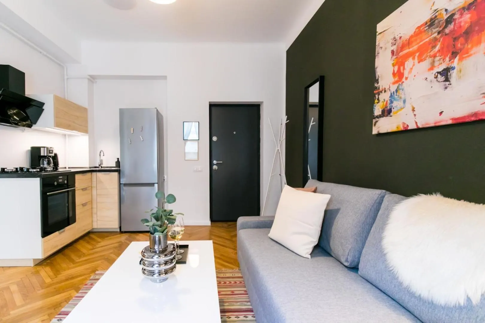 Heart Of The City - Cozy Apartments In Prime Location Bucharest 0*,